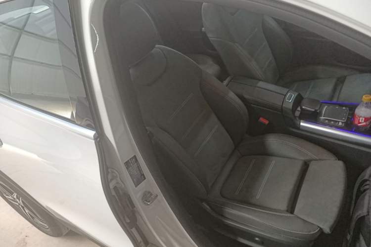Used Mercedes-Benz EQA 2022 EQA 300 4MATIC Launch Edition Right Front Seat