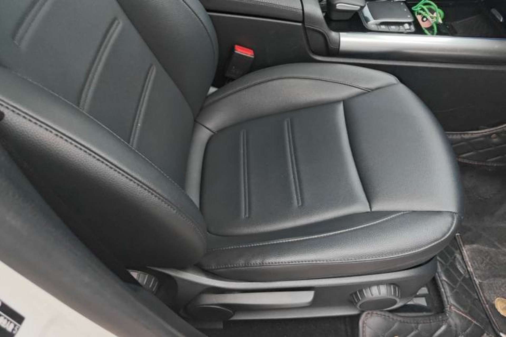 Used Mercedes-Benz EQA 2022 EQA 260 Right Front Seat