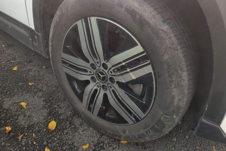 Used Mercedes-Benz EQA 2022 EQA 260 Right Front Wheel Hub
