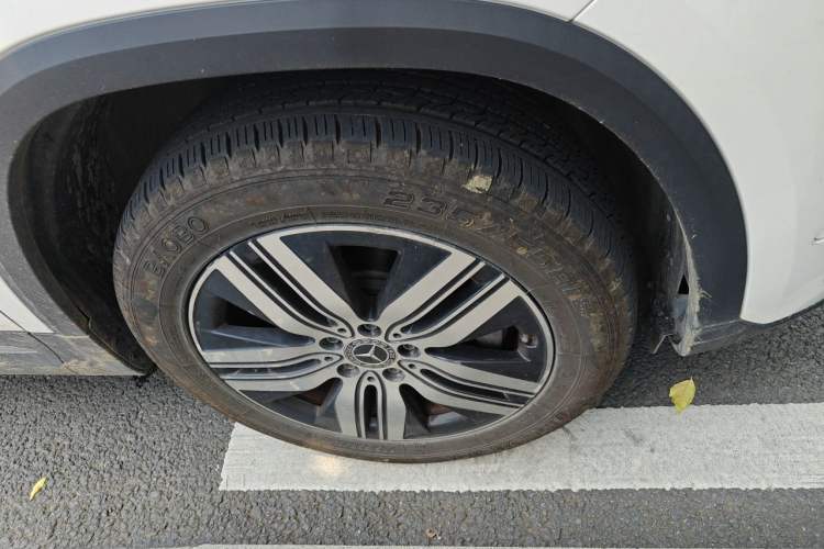 Used Mercedes-Benz EQA 2022 EQA 260 Right Front Wheel Hub