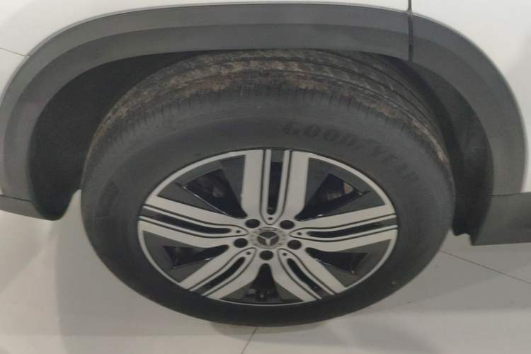 Used Mercedes-Benz EQA 2022 EQA 260 Right Rear Wheel Hub