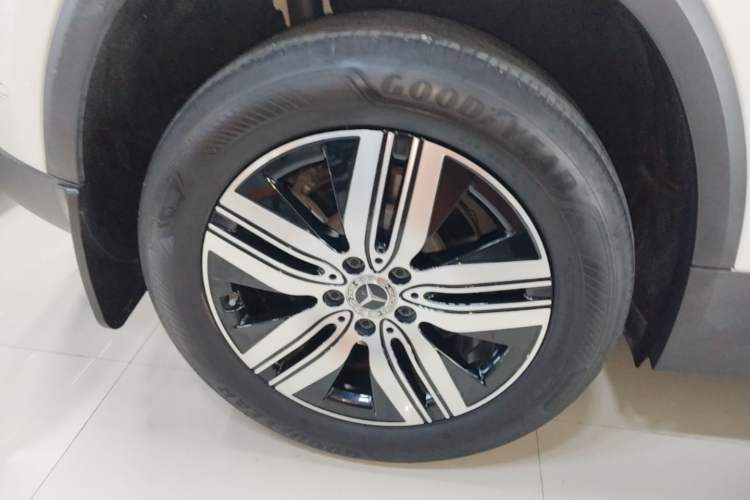 Used Mercedes-Benz EQA 2022 EQA 260 Right Rear Wheel Hub