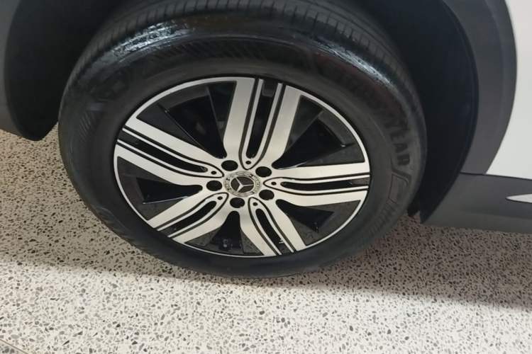 Used Mercedes-Benz EQA 2022 EQA 260 Right Rear Wheel Hub