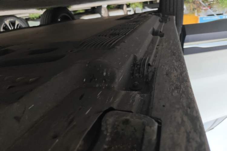 Used Mercedes-Benz EQA 2022 EQA 260 Right Side Sill