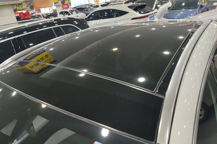 Used Mercedes-Benz EQA 2022 EQA 300 4MATIC Launch Edition Roof