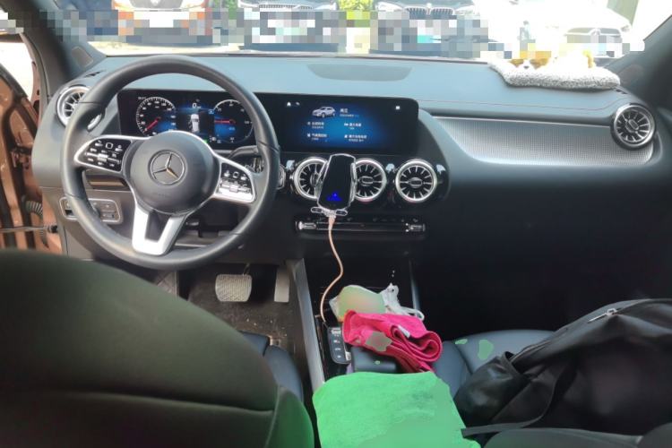 Used Mercedes-Benz EQA 2022 EQA 260 Center Console