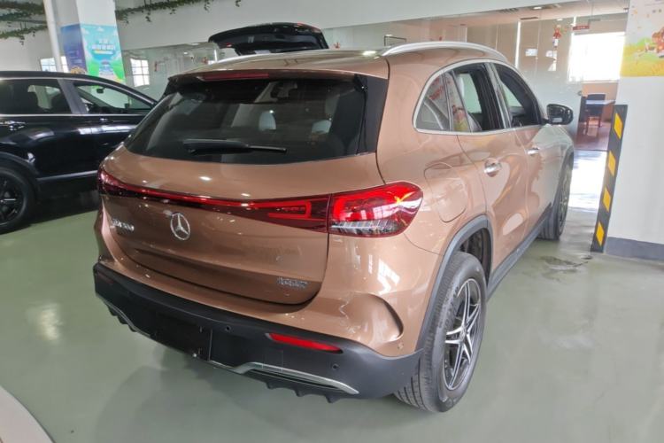 Used Mercedes-Benz EQA 2022 EQA 300 4MATIC Launch Edition Rear Right 45 Deg