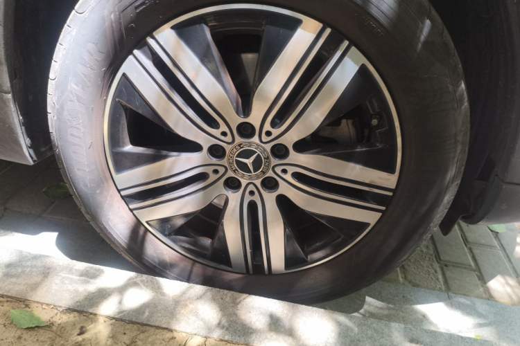 Used Mercedes-Benz EQA 2022 EQA 260 Right Front Wheel Hub