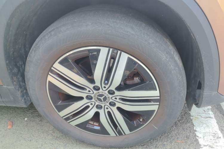 Used Mercedes-Benz EQA 2022 EQA 260 Right Front Wheel Hub