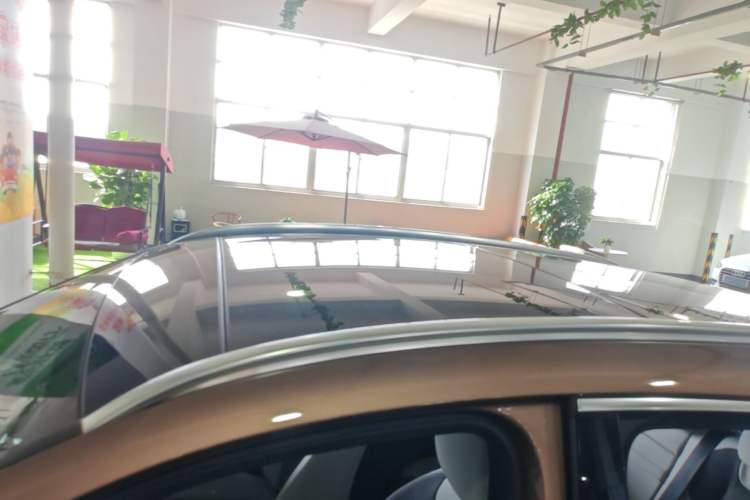 Used Mercedes-Benz EQA 2022 EQA 300 4MATIC Launch Edition Roof