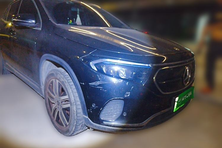Used Mercedes-Benz EQA 2023 EQA 260 Front Right 45 Deg