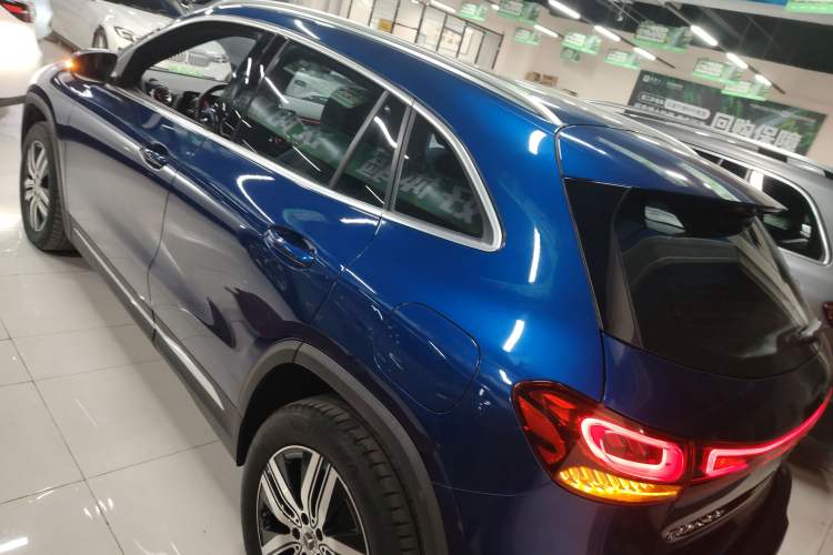 Used Mercedes-Benz EQA 2023 EQA 260 Exterior 2