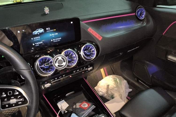 Used Mercedes-Benz EQA 2023-Year Restyled EQA 260 Audio And AC Panel