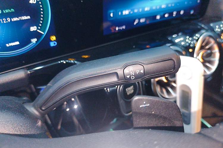 Used Mercedes-Benz EQA 2023-Year Restyled EQA 260 Gear Lever