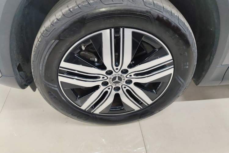 Used Mercedes-Benz EQA 2023 EQA 260 Left Front Wheel Hub