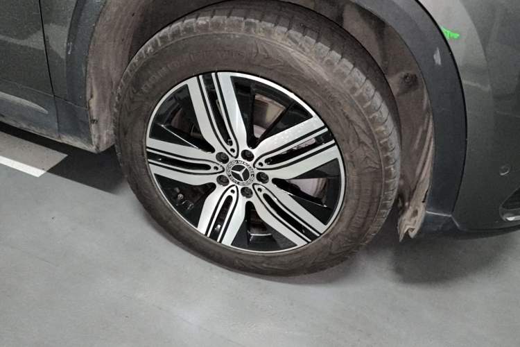 Used Mercedes-Benz EQA 2023-Year Restyled EQA 260 Right Front Wheel Hub