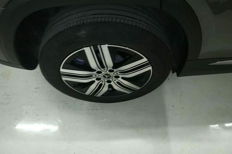 Used Mercedes-Benz EQA 2023-Year Restyled EQA 260 Right Rear Wheel Hub