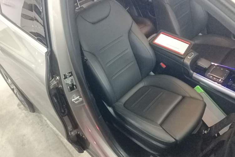 Used Mercedes-Benz EQA 2023-Year Restyled EQA 260 Right Front Seat