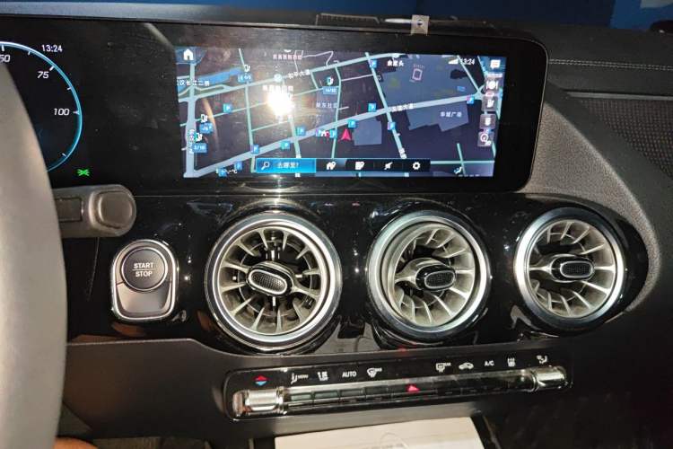 Used Mercedes-Benz EQA 2023-Year Restyled EQA 260 Audio And AC Panel