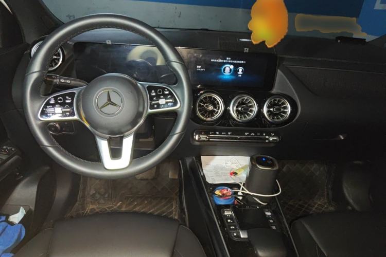 Used Mercedes-Benz EQA 2023-Year Restyled EQA 260 Center Console