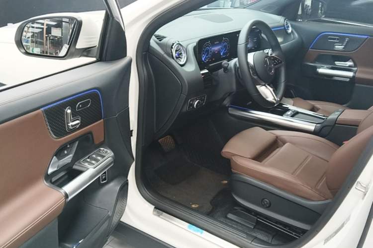Used Mercedes-Benz EQA 2023-Year Restyled EQA 260 Driver Seat