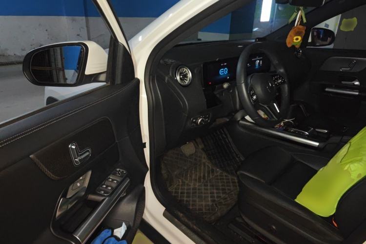 Used Mercedes-Benz EQA 2023-Year Restyled EQA 260 Driver Seat