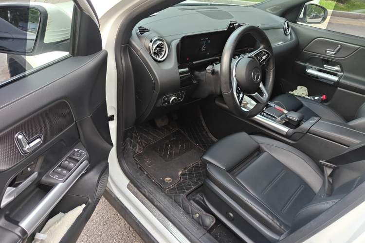 Used Mercedes-Benz EQA 2023-Year Restyled EQA 260 Driver Seat