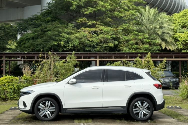 Used Mercedes-Benz EQA 2023 EQA 260 Exterior 8