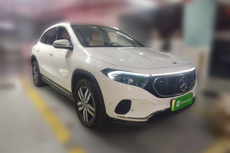 Used Mercedes-Benz EQA 2023 EQA 260 Front Right 45 Deg