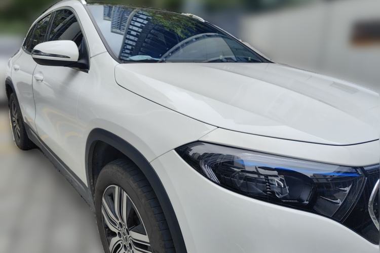 Used Mercedes-Benz EQA 2023 EQA 260 Front Right 45 Deg