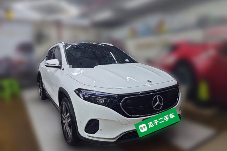 Used Mercedes-Benz EQA 2023 EQA 260 Front Right 45 Deg