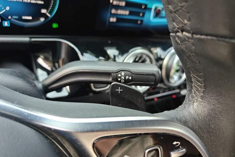 Used Mercedes-Benz EQA 2023-Year Restyled EQA 260 Gear Lever