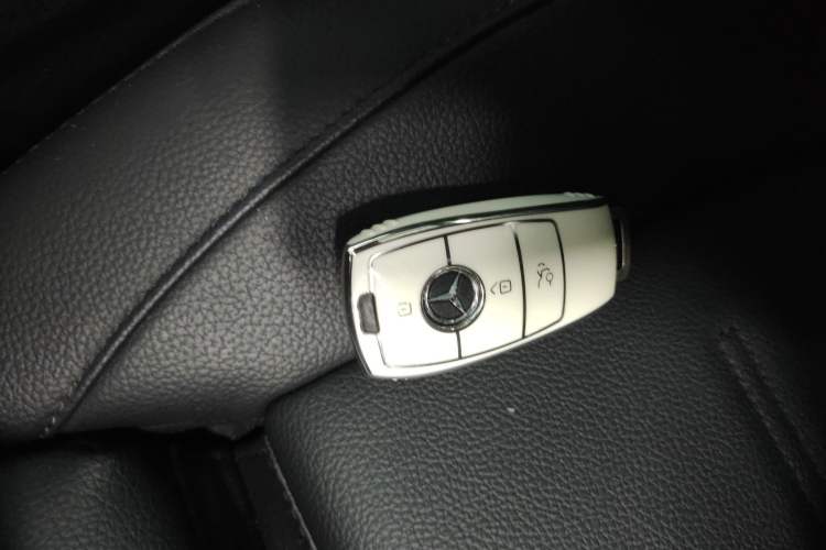 Used Mercedes-Benz EQA 2023-Year Restyled EQA 260 Interior 1