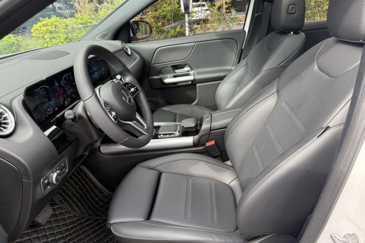 Used Mercedes-Benz EQA 2023 EQA 260 Interior 12