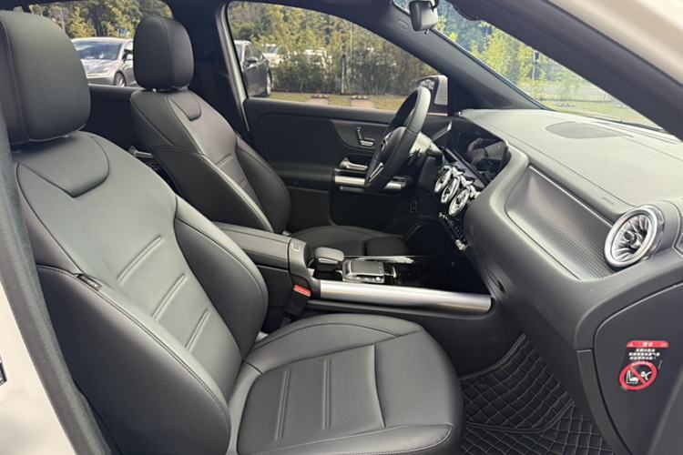 Used Mercedes-Benz EQA 2023 EQA 260 Interior 14