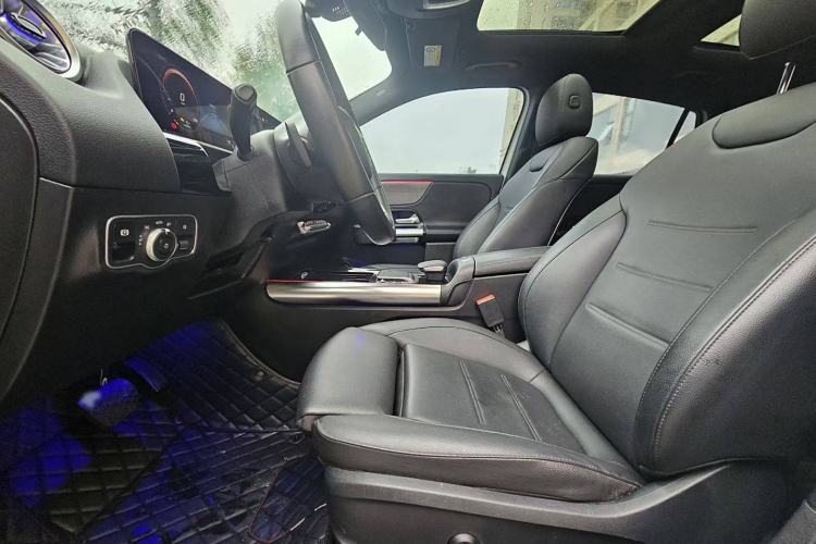 Used Mercedes-Benz EQA 2023 EQA 260 Interior 2