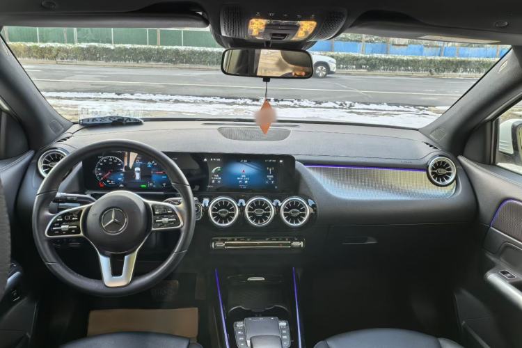 Used Mercedes-Benz EQA 2023 EQA 260 Interior 4