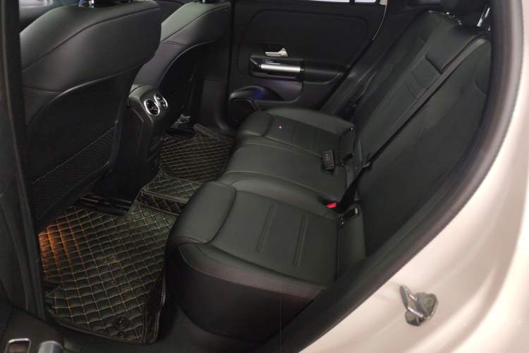 Used Mercedes-Benz EQA 2023 EQA 260 Interior 4