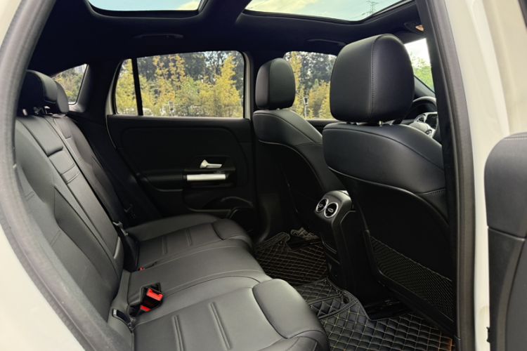 Used Mercedes-Benz EQA 2023 EQA 260 Interior 6
