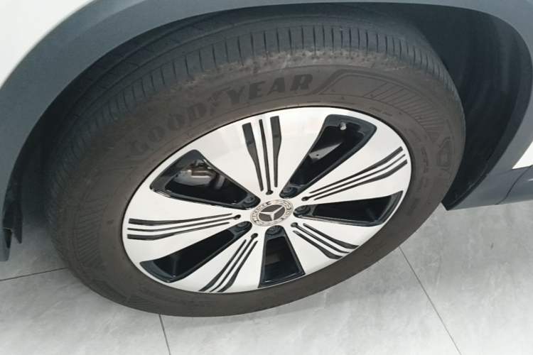 Used Mercedes-Benz EQA 2023-Year Restyled EQA 260 Left Front Wheel Hub