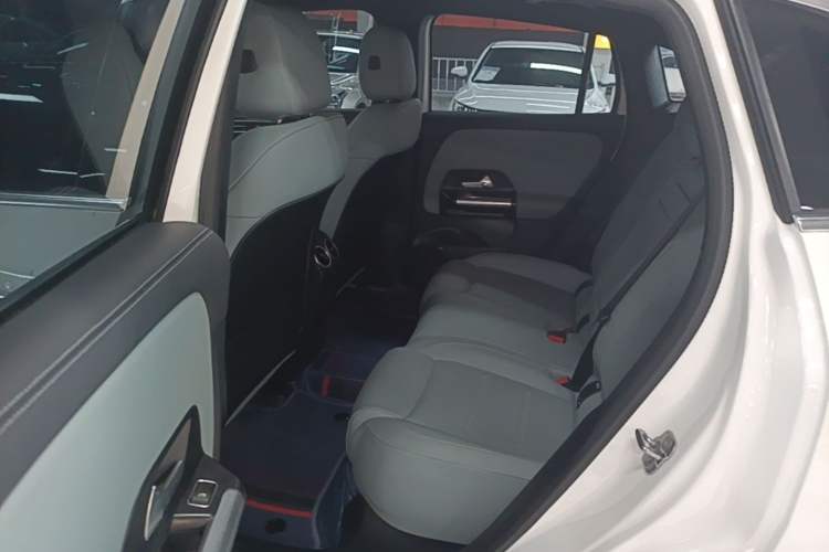 Used Mercedes-Benz EQA 2023-Year Restyled EQA 260 Left Rear Seat
