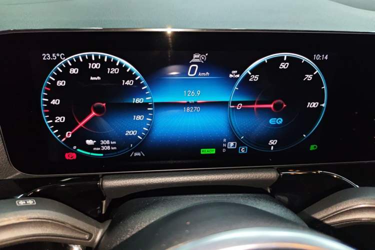 Used Mercedes-Benz EQA 2023 EQA 260 Odometer Close Up