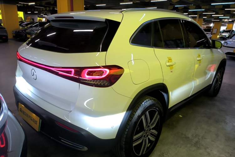 Used Mercedes-Benz EQA 2023 EQA 260 Rear Right 45 Deg