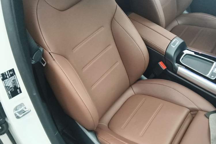 Used Mercedes-Benz EQA 2023-Year Restyled EQA 260 Right Front Seat
