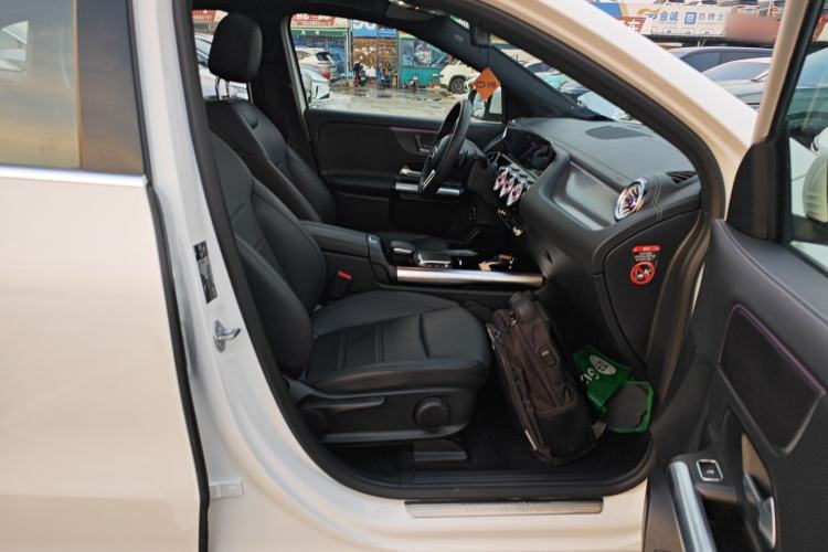 Used Mercedes-Benz EQA 2023 EQA 260 Right Front Seat