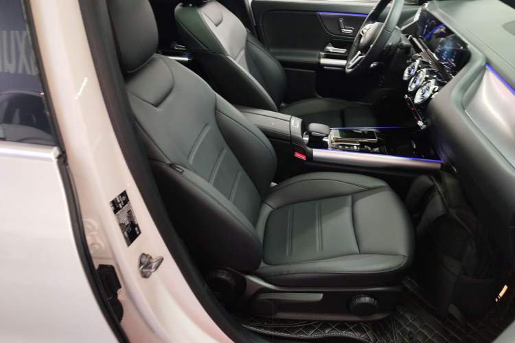 Used Mercedes-Benz EQA 2023 EQA 260 Right Front Seat