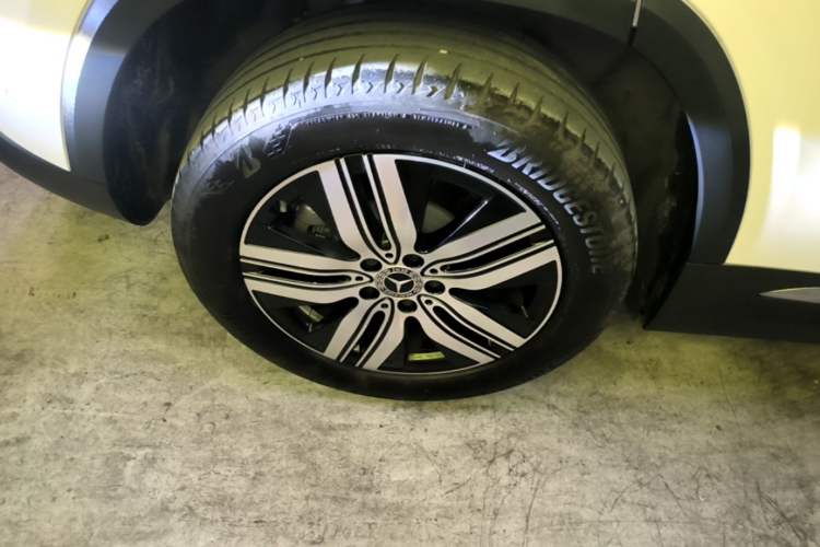 Used Mercedes-Benz EQA 2023 EQA 260 Right Rear Wheel Hub