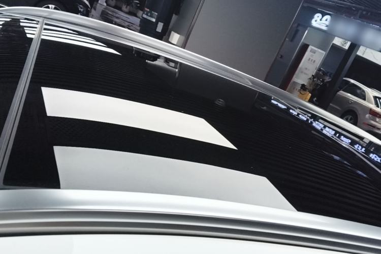 Used Mercedes-Benz EQA 2023-Year Restyled EQA 260 Roof