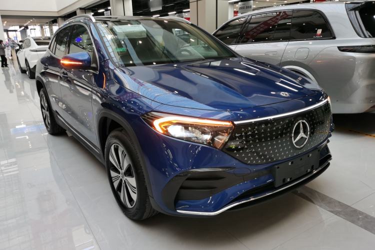 Used Mercedes-Benz EQA 2025 EQA 260 Exterior 2