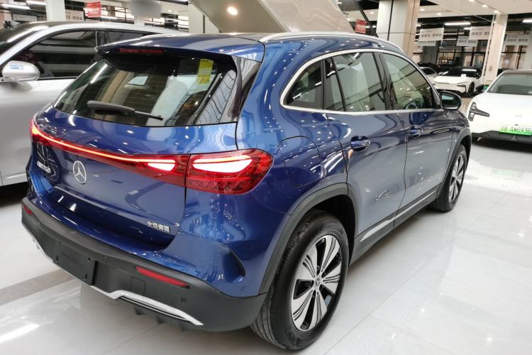 Used Mercedes-Benz EQA 2025 EQA 260 Exterior 5